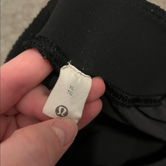 Lululemon shorts - Picture 4 of 4